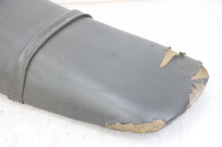 photo de SIEDZENIE PEUGEOT XP6 50 (1997 - 2003) - Zbliżenie komponentów