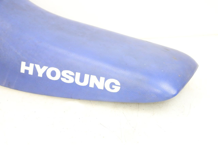 photo de SIEDZENIE HYOSUNG XRX 125 (2000 - 2008) - Zbliżenie komponentów