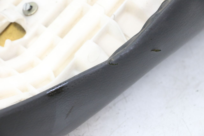 photo de SIEDZENIE YAMAHA FZS FAZER 600 (2001 - 2003) - Zbliżenie techniczne