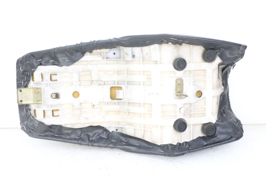 photo de SIEDZENIE YAMAHA FZS FAZER 600 (2001 - 2003) - Zbliżenie komponentów