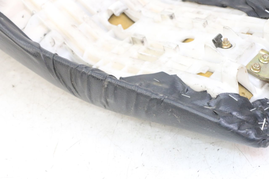 photo de SIEDZENIE YAMAHA FZS FAZER 600 (2001 - 2003) - Punkty mocowania