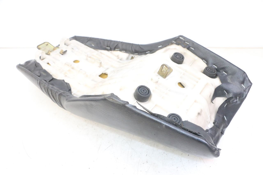 photo de SIEDZENIE YAMAHA FZS FAZER 600 (2001 - 2003) - Oznaczenia i referencje