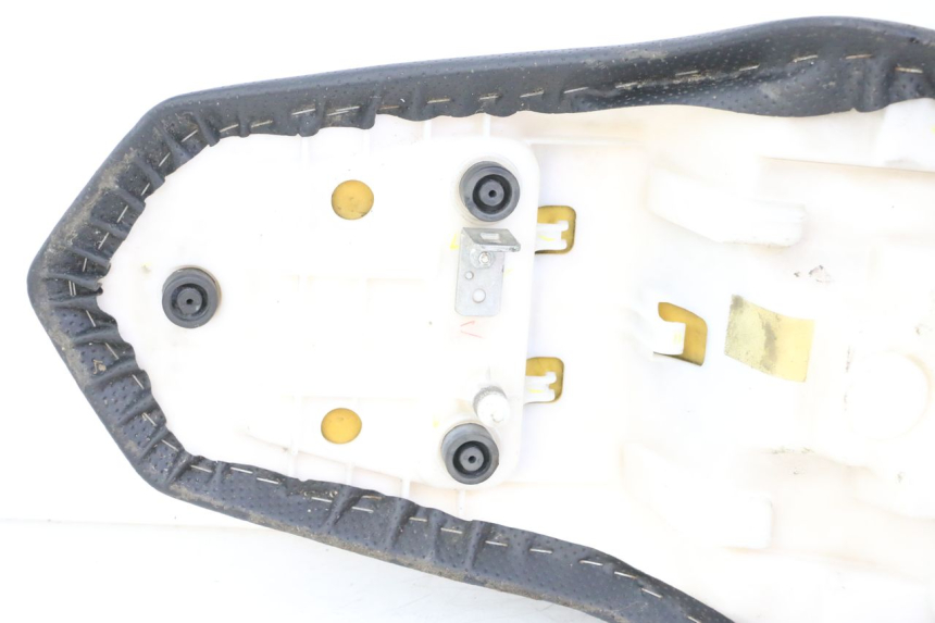 photo de SIEDZENIE YAMAHA XJ6 600 (2008 - 2016) - Szczegóły charakterystyczne