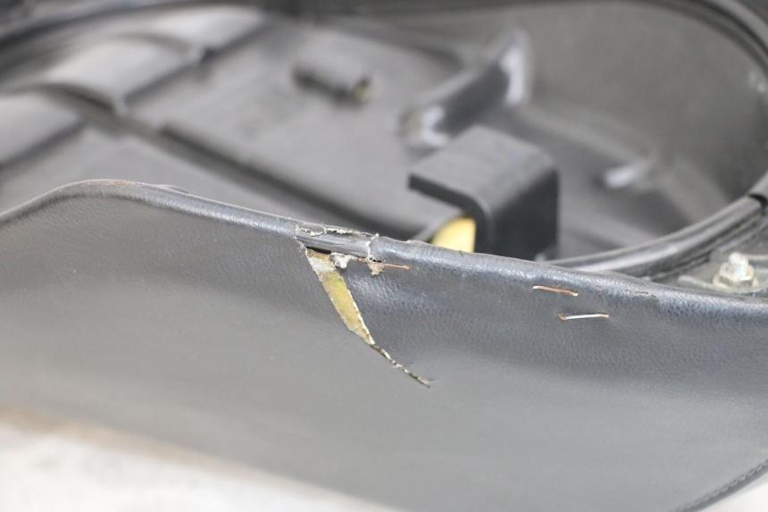 photo de SIEDZENIE YAMAHA YN NEO'S 50 (1997 - 2004) - Zoom stanu zużycia