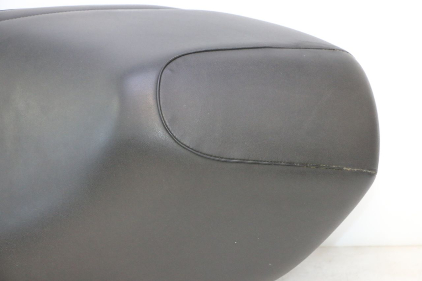 photo de SIEDZENIE YAMAHA YP MAJESTY 125 (2007 - 2010) - Zoom stanu zużycia