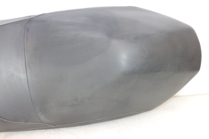 photo de SIEDZENIE YAMAHA YP MAJESTY 125 (2002 - 2006) - Szczegół części