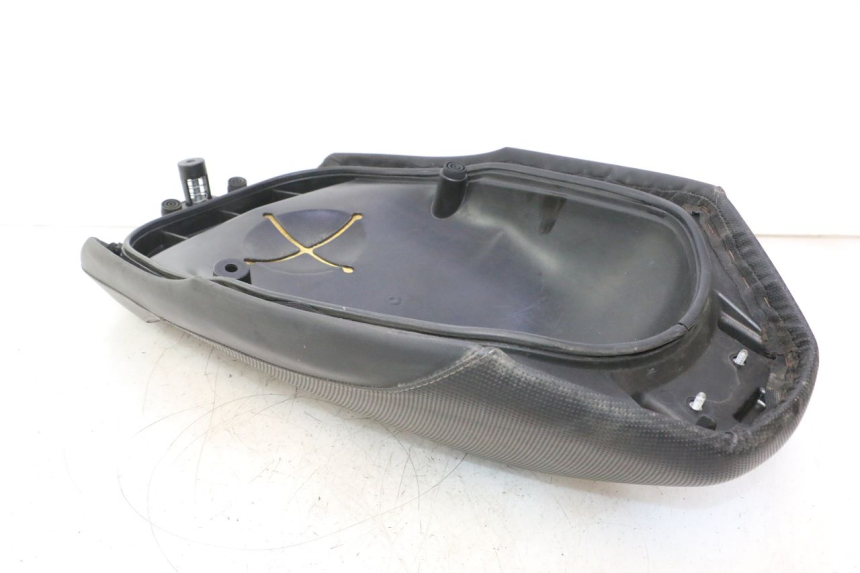 photo de SIEDZENIE YAMAHA YP MAJESTY 125 (2002 - 2006) - Szczegóły charakterystyczne