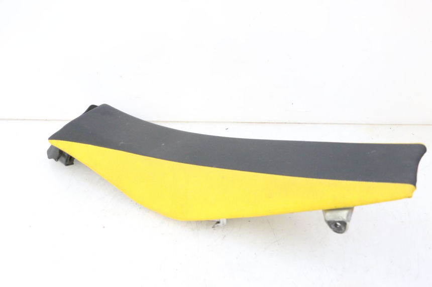 photo de SIEDZENIE YAMAHA YZF YZ-F 450 (2014 - 2016) - Zbliżenie komponentów