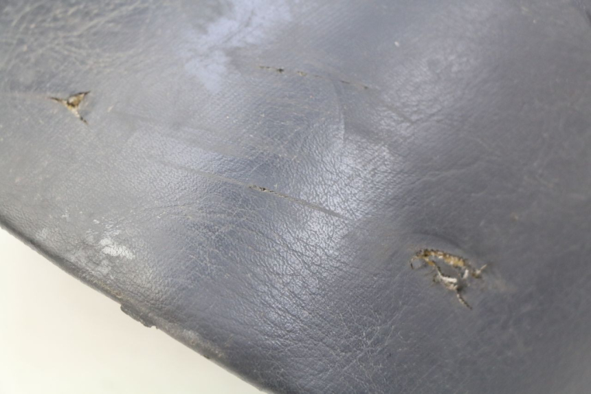 photo de SIEDZENIE KAWASAKI ZEPHYR 1100 ( - 1995) - Zbliżenie techniczne