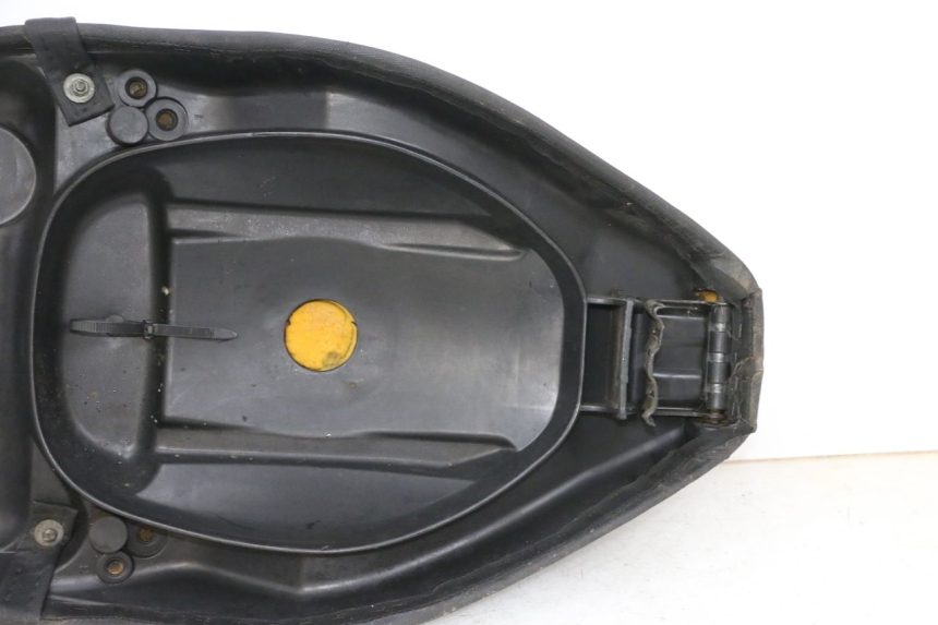 photo de SIEDZENIE PIAGGIO ZIP 2T 50 (2009 - 2019) - Struktura - zbliżenie