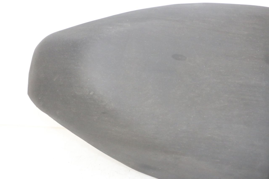 photo de SIEDZENIE PIAGGIO ZIP 2T 50 (2009 - 2019) - Zbliżenie techniczne