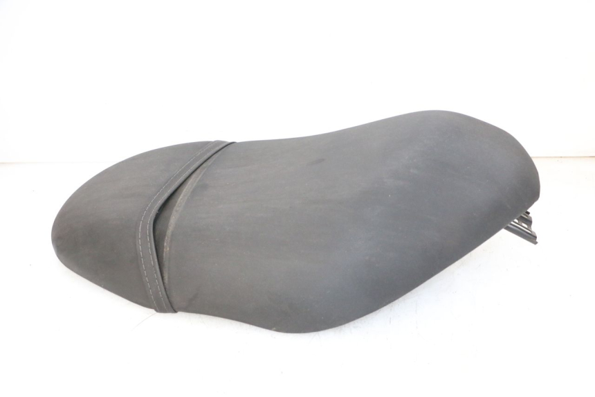 photo de SIEDZENIE PIAGGIO ZIP 2T 50 (2009 - 2019) - Stan powierzchni