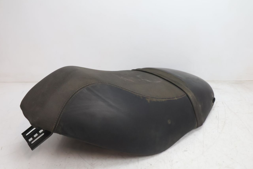 photo de SIEDZENIE PIAGGIO ZIP 2T 50 (2009 - 2019) - Inny kąt widzenia