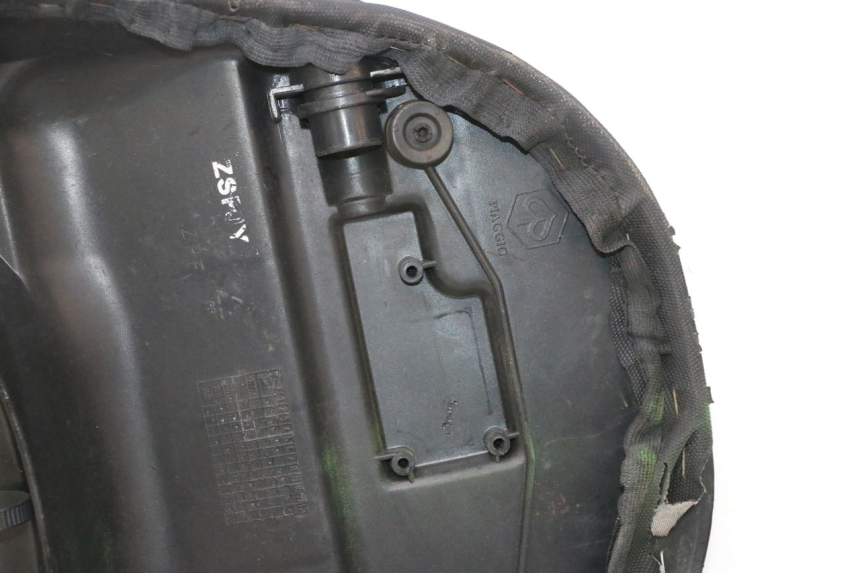 photo de SIEDZENIE PIAGGIO ZIP 2T 50 (2009 - 2019) - Zoom jakości