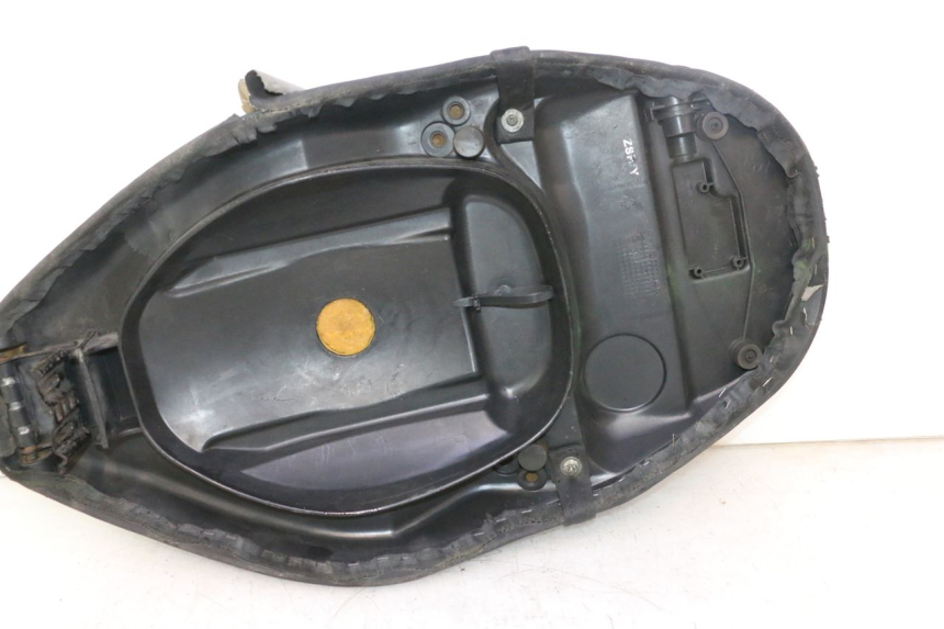 photo de SIEDZENIE PIAGGIO ZIP 2T 50 (2009 - 2019) - Widok główny