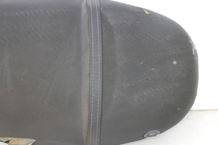 photo de SIEDZENIE PIAGGIO ZIP 2T 50 (2009 - 2019) - Zbliżenie techniczne