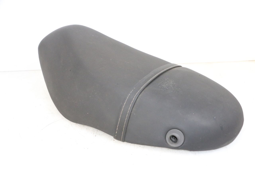 photo de SIEDZENIE PIAGGIO ZIP 4T 50 (2018 - 2020) - Zbliżenie komponentów