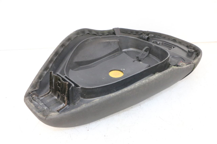 photo de SIEDZENIE PIAGGIO ZIP 4T 50 (2018 - 2020) - Zbliżenie techniczne