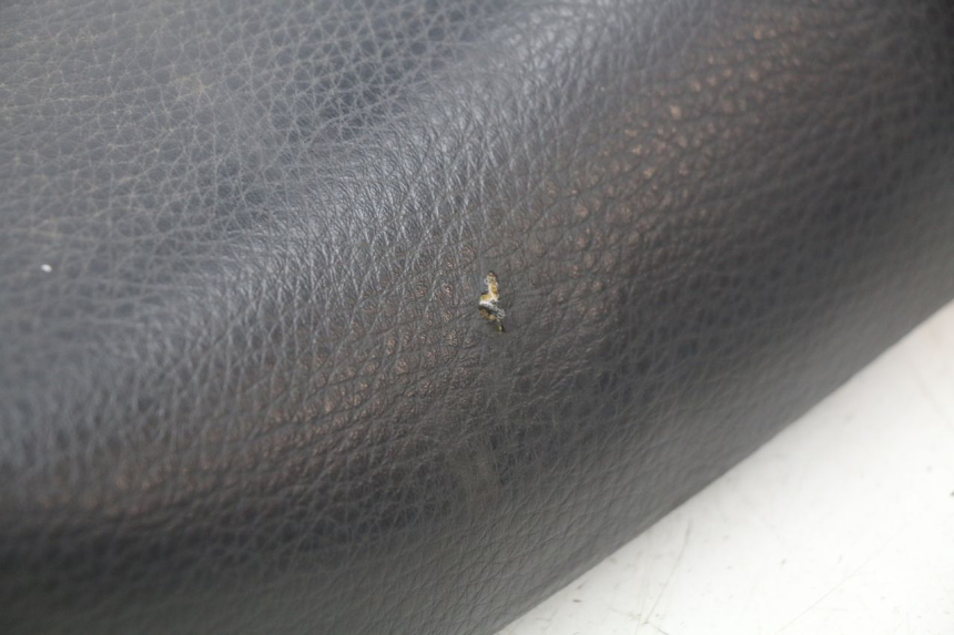 photo de SIEDZENIE KAWASAKI ZZR 600 (1995 - 2004) - Szczegół części