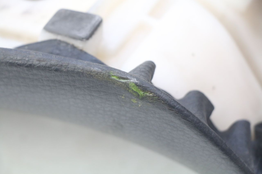 photo de SIEDZENIE KAWASAKI ZZR 600 (1995 - 2004) - Szczegóły charakterystyczne