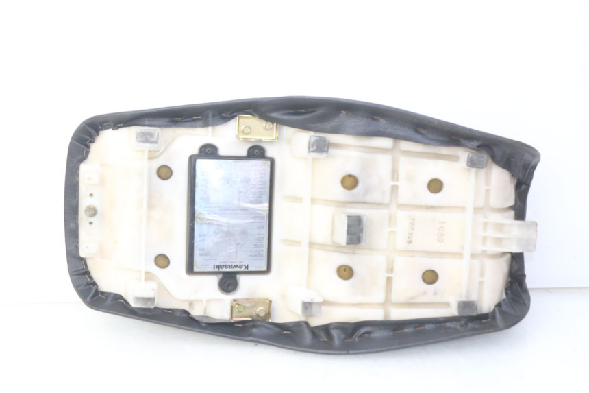 photo de SIEDZENIE KAWASAKI ZZR 600 (1995 - 2004) - Widok z bliska