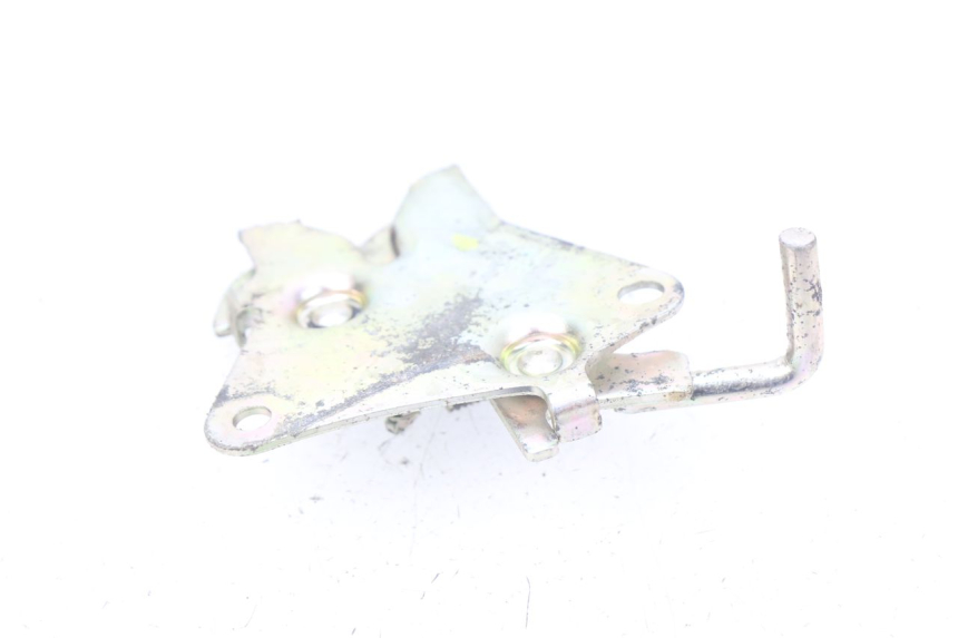 photo de ZAMEK SIEDZENIA HONDA CBR R 125 (2003 - 2006) - Szczegół części