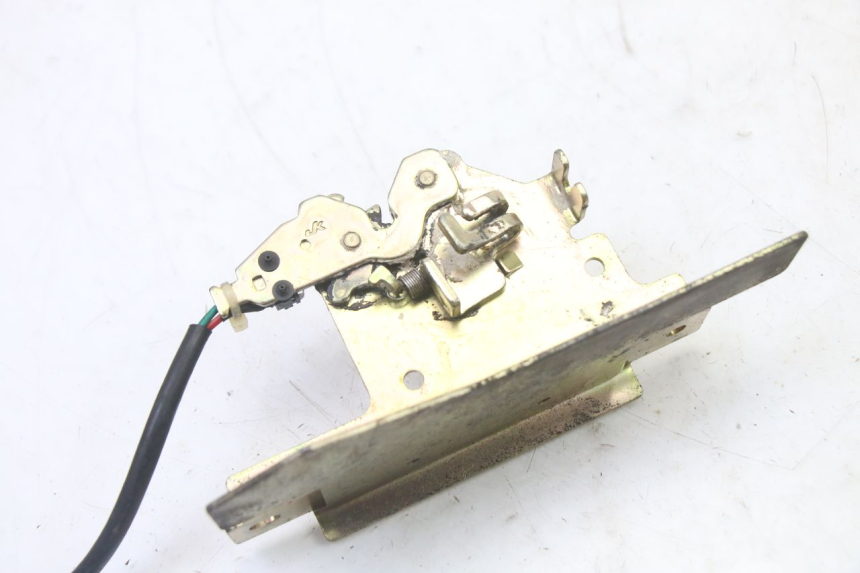 photo de ZAMEK SIEDZENIA KYMCO DINK STREET 125 (2009 - 2014) - Szczegół części