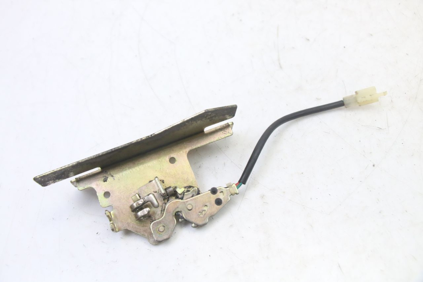 photo de ZAMEK SIEDZENIA KYMCO DINK STREET 125 (2009 - 2014) - Zoom stanu zużycia