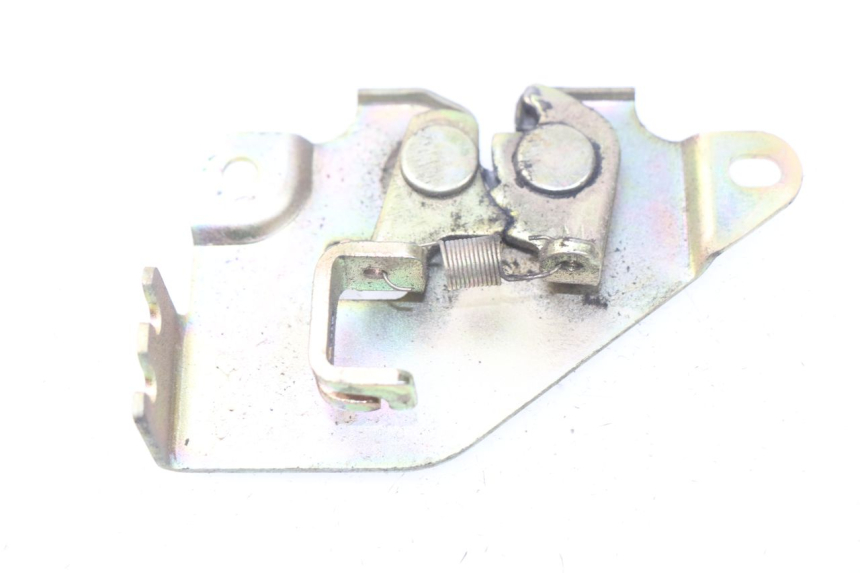 photo de ZAMEK SIEDZENIA SYM GTS EFI ABS 125 (2012 - 2016) - Widok główny