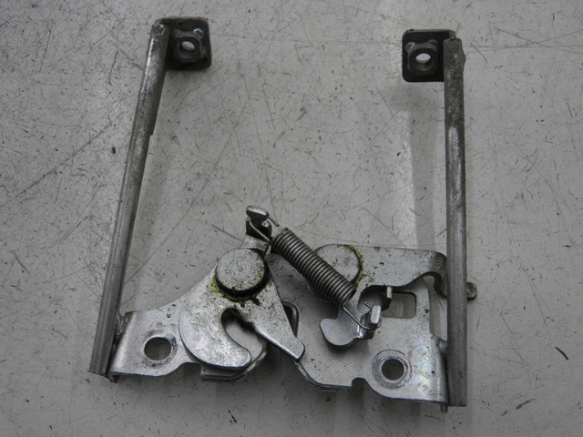 photo de ZAMEK SIEDZENIA HONDA CBF 125 (2009 - 2015) - Widok główny