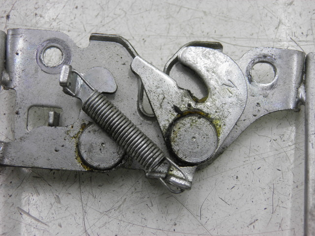 photo de ZAMEK SIEDZENIA HONDA CBF 125 (2009 - 2015) - Szczegół części