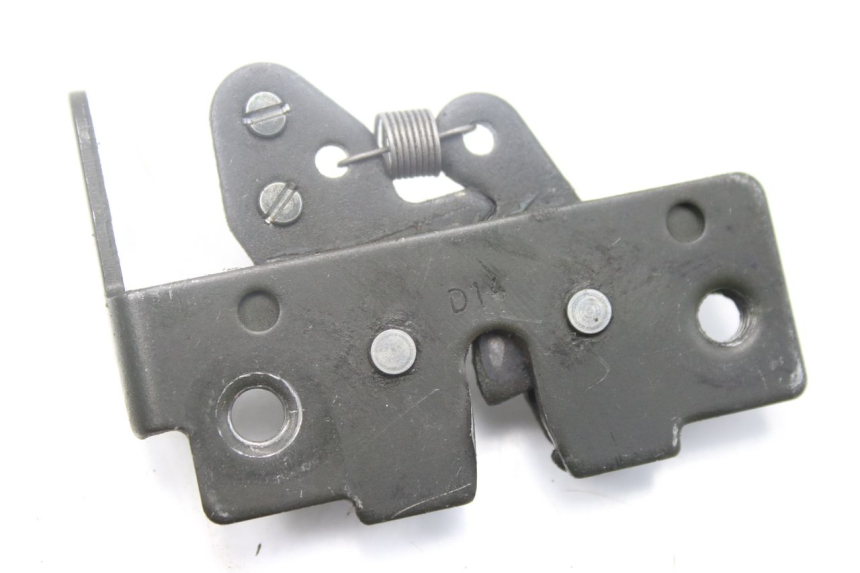 photo de ZAMEK SIEDZENIA PIAGGIO MP3 500 (2014 - 2017) - Zoom stanu zużycia