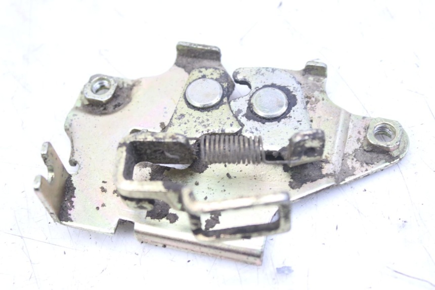 photo de ZAMEK SIEDZENIA SYM ORBIT 2 4T 50 (2008 - 2017) - Widok główny