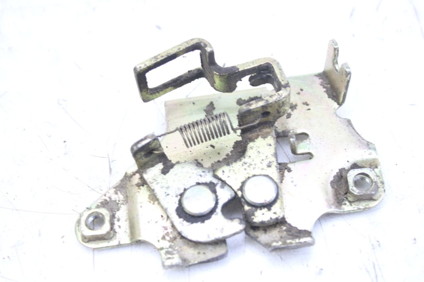 photo de ZAMEK SIEDZENIA SYM ORBIT 2 4T 50 (2008 - 2017) - Inny kąt widzenia