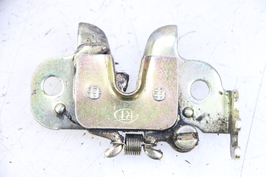 photo de ZAMEK SIEDZENIA PEUGEOT KISBEE 2T 50 (2010 - 2017) - Widok główny