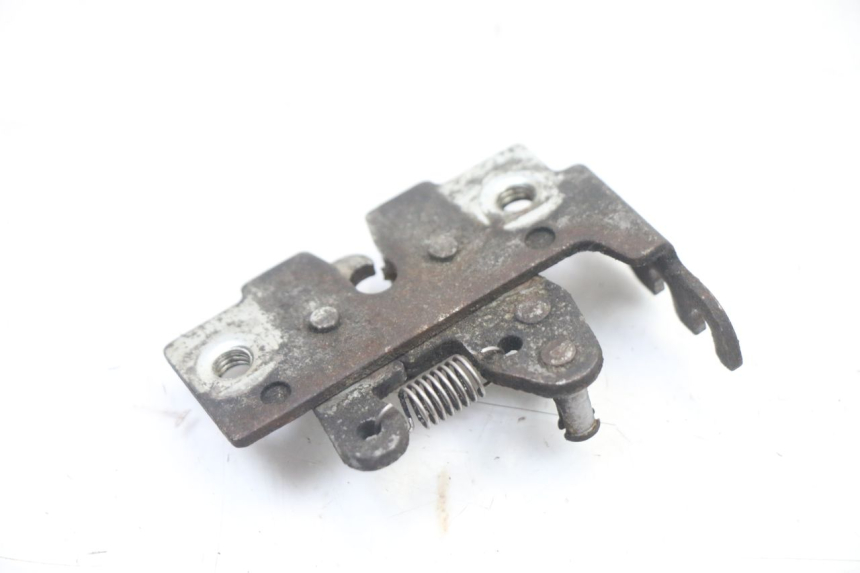 photo de ZAMEK SIEDZENIA PIAGGIO MP3 LT 400 (2007 - 2012) - Inny kąt widzenia