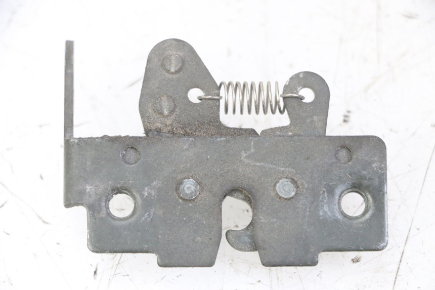 photo de ZAMEK SIEDZENIA PIAGGIO MP3 LT 400 (2007 - 2012) - Zoom stanu zużycia