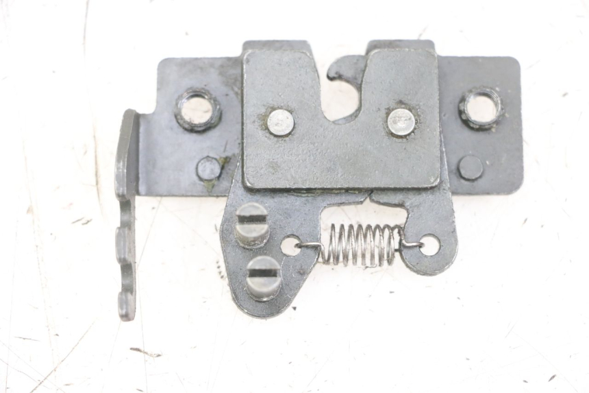 photo de ZAMEK SIEDZENIA PIAGGIO XEVO - X EVO 125 (2007 - 2017) - Widok główny