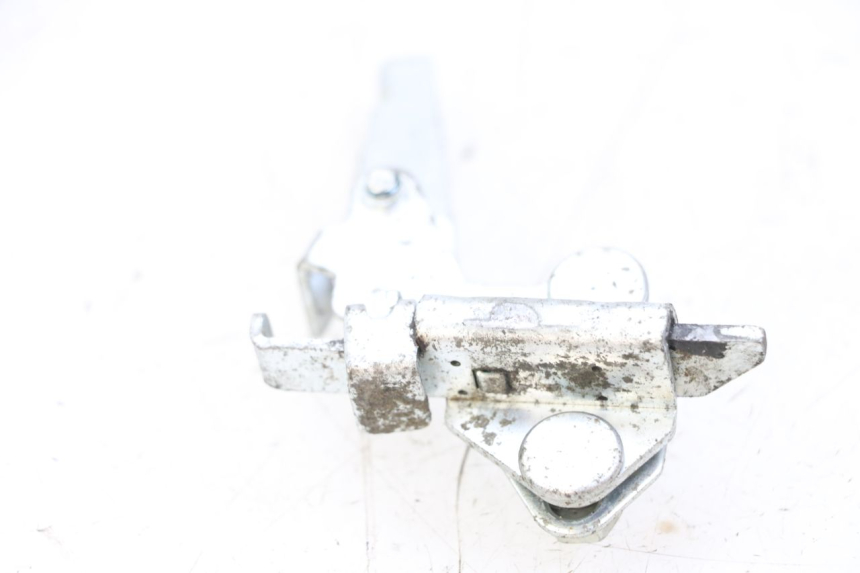 photo de ZAMEK SIEDZENIA YAMAHA FZ1 FAZER 1000 (2007 - 2009) - Zoom stanu zużycia