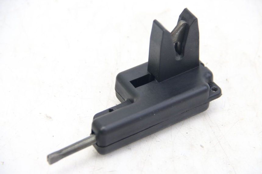 photo de ZAMEK SIEDZENIA PIAGGIO ZIP 4T 50 (2018 - 2020) - Widok główny