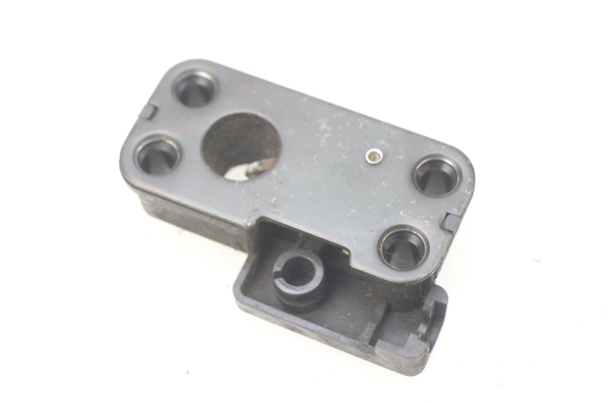 photo de ZAMEK SIEDZENIA KAWASAKI ZR7 ZR-7 S 750 (1999 - 2004) - Zoom stanu zużycia