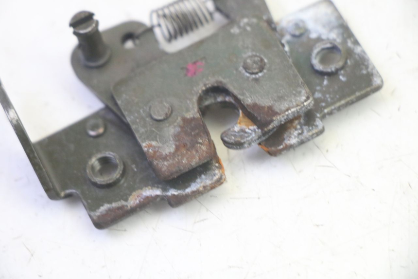 photo de Zamek siedzenia ADIVA AD3 300 (2014 - 2020) - Szczegół części