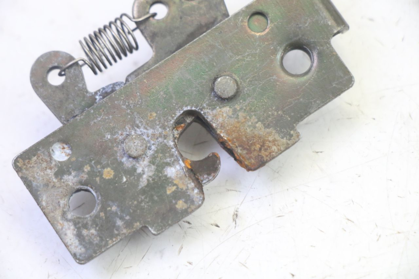 photo de Zamek siedzenia ADIVA AD3 300 (2014 - 2020) - Zbliżenie techniczne