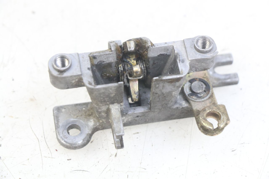 photo de Zamek siedzenia KYMCO AGILITY 16+ 4T 50 (2018 - 2023) - Inny kąt widzenia