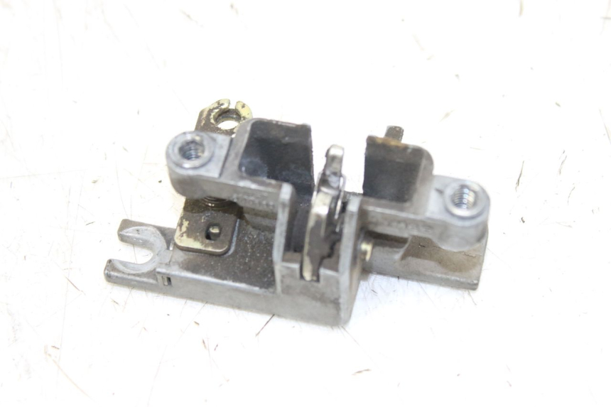 photo de ZAMEK SIEDZENIA KYMCO AGILITY 4T 50 (2005 - 2018) - Zoom stanu zużycia