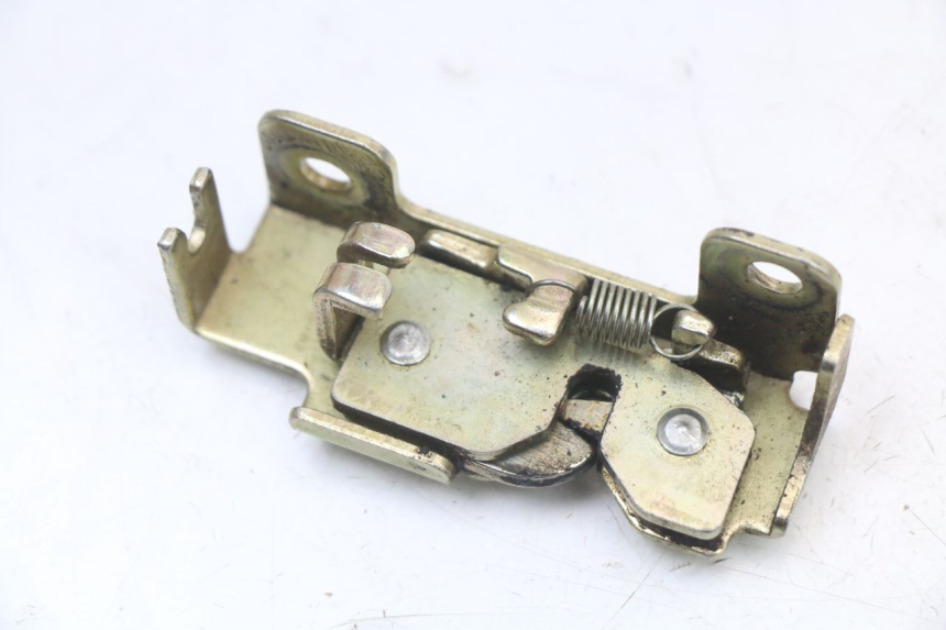 photo de Zamek siedzenia KYMCO AGILITY RS 4T 50 (2009 - 2013) - Szczegół części