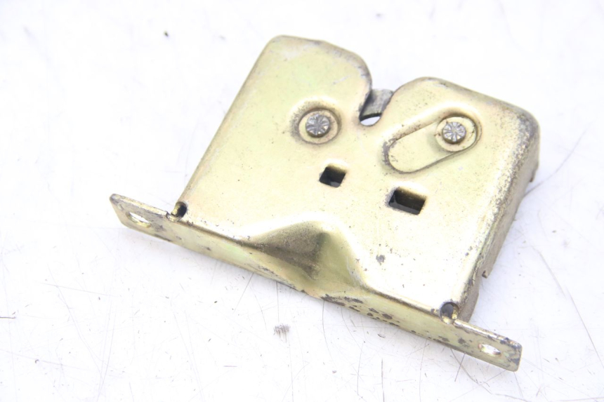 photo de Zamek siedzenia PGO BIG MAX 50 (2001 - 2009) - Widok główny