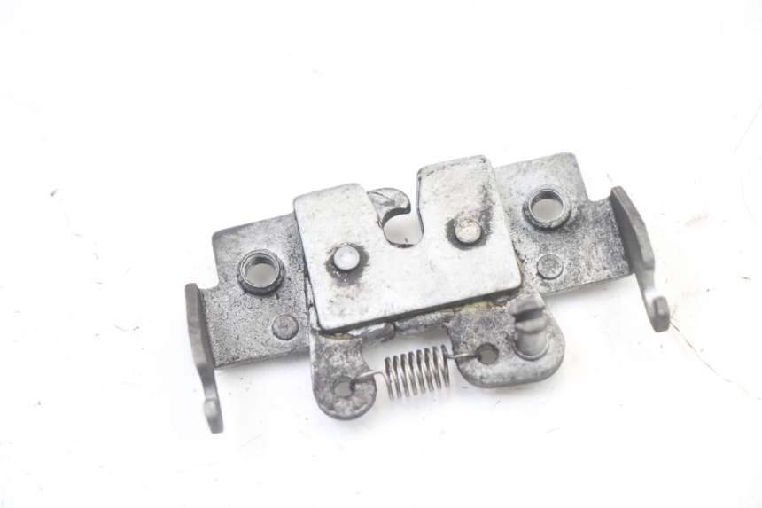 photo de ZAMEK SIEDZENIA BMW C1 125 (2000 - 2003) - Szczegół części