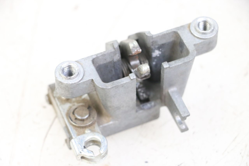 photo de ZAMEK SIEDZENIA YAMAHA BW'S BWS 125 (2010 - 2013) - Zoom stanu zużycia