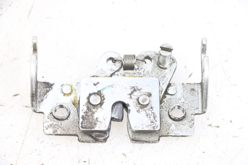 photo de Zamek siedzenia YAMAHA BW'S EASY 50 (2013 - 2016) - Widok główny